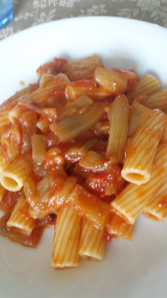 TORTIGLIONI CON MELANZANE E POMODORO.jpg